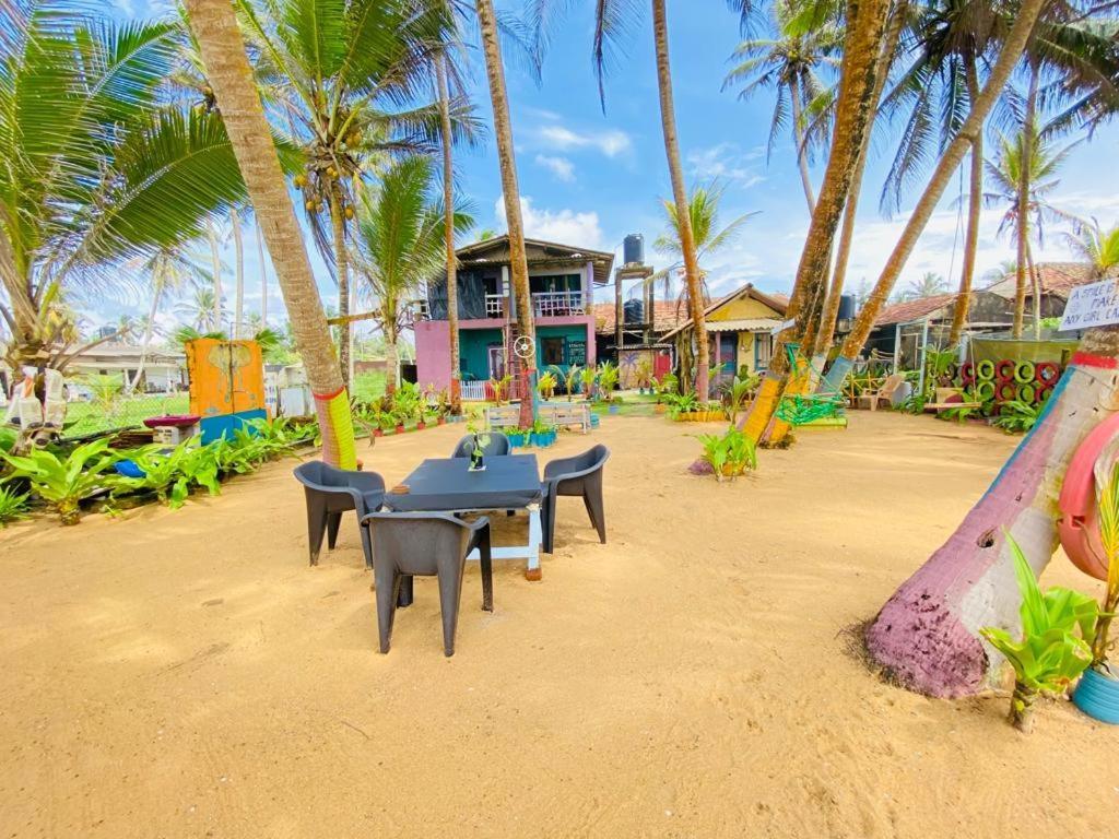Ramya Ru Beach Home Galle Bagian luar foto