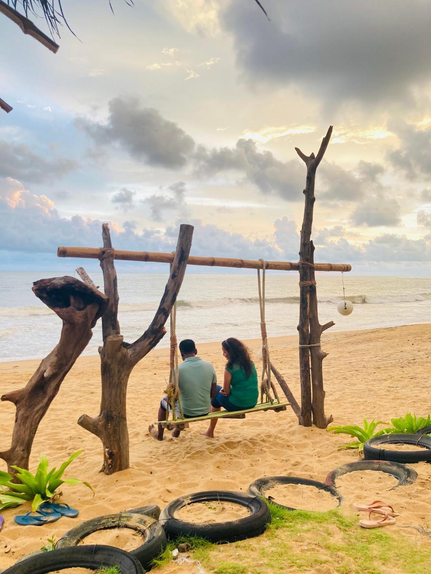 Ramya Ru Beach Home Galle Bagian luar foto